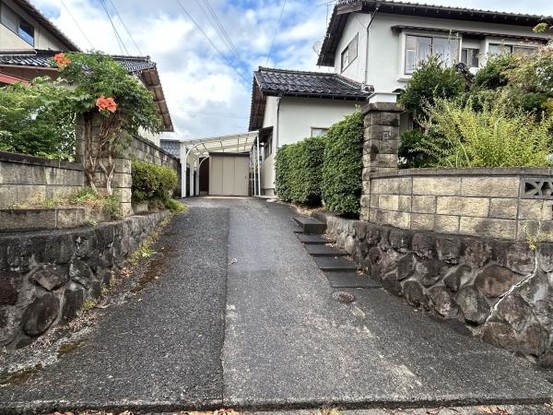 detached 鳥取県西伯郡伯耆町大殿
地図を見る