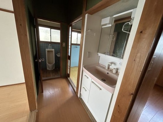 detached 鳥取県西伯郡伯耆町大殿
地図を見る