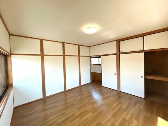 detached 徳島県吉野川市鴨島町上下島
地図を見る