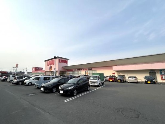 detached 徳島県吉野川市鴨島町上下島
地図を見る