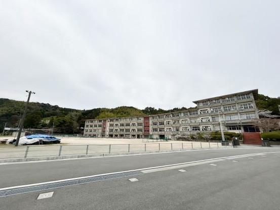 detached 徳島県阿南市羽ノ浦町中庄新ノ池
地図を見る