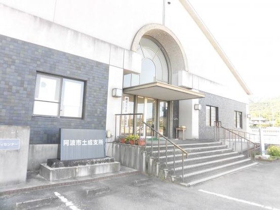 detached 徳島県阿波市吉野町柿原字原
地図を見る