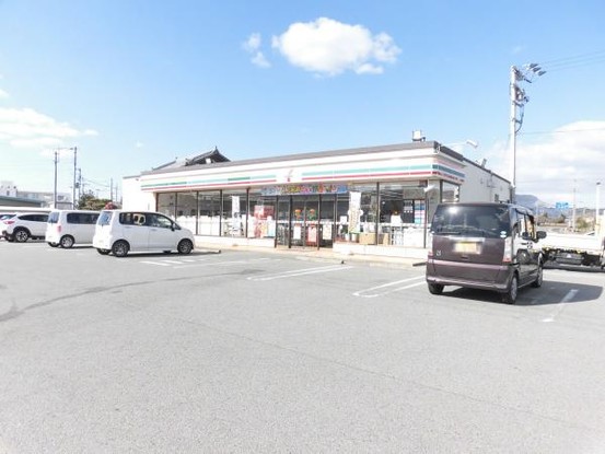 detached 徳島県阿波市市場町市場字上野段
地図を見る