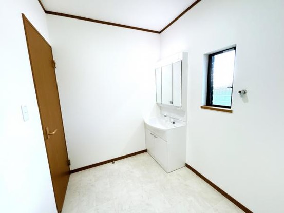 detached 徳島県板野郡松茂町中喜来字福有開拓
地図を見る