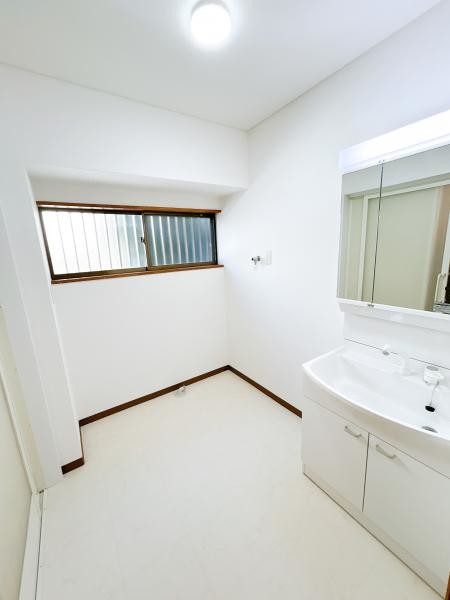 detached 徳島県鳴門市撫養町南浜字東浜
地図を見る