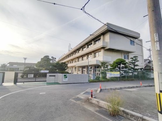 detached 徳島県板野郡北島町鯛浜字西ノ須
地図を見る