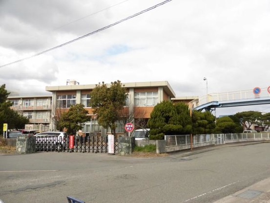 apartment 徳島県板野郡北島町鯛浜字西ノ須30-1
