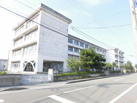 apartment 徳島県板野郡北島町鯛浜字西ノ須30-1