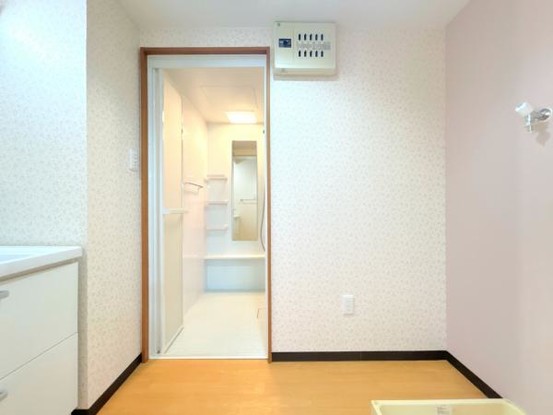 apartment 愛媛県松山市大橋町88-1　大橋町店舗