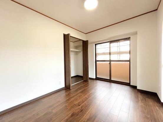 apartment 愛媛県伊予郡砥部町拾町132-1