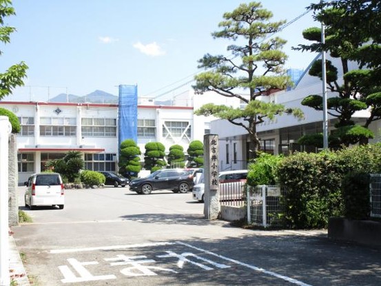 detached 愛媛県伊予郡砥部町拾町132-1