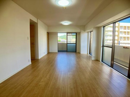 apartment 愛媛県松山市大橋町88-1　大橋町店舗