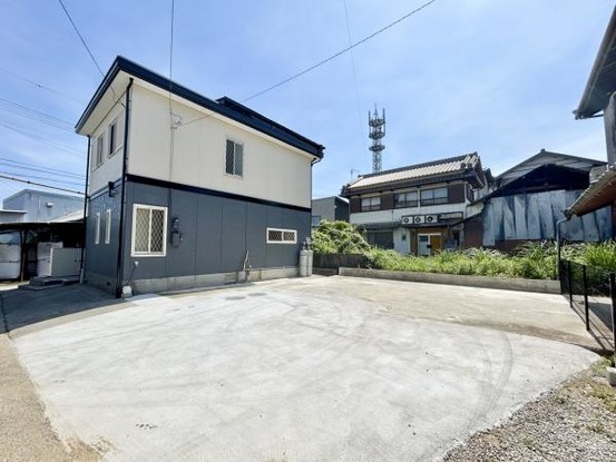 detached 高知県高知市杉井流21-13　マノワール杉井流1階