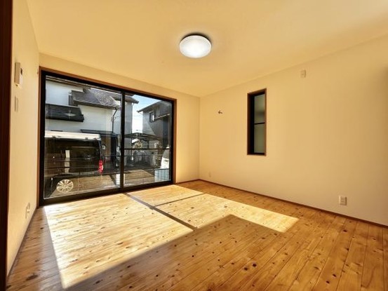 detached 高知県高知市杉井流21-13　マノワール杉井流1階