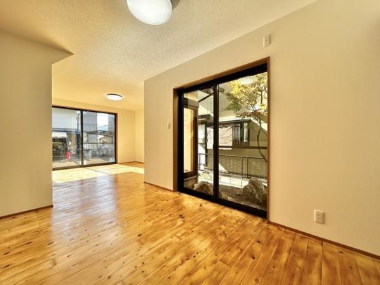 detached 高知県高知市杉井流21-13　マノワール杉井流1階