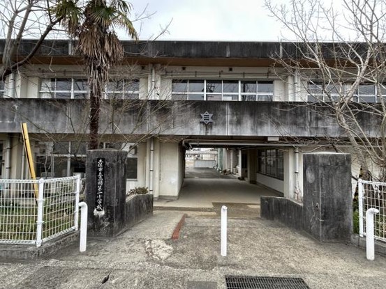 detached 高知県高知市杉井流21-13　マノワール杉井流1階