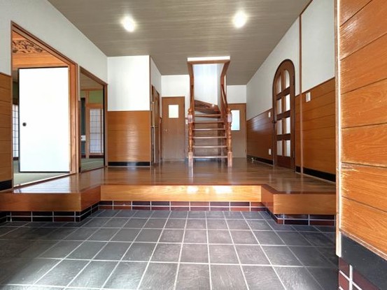 detached 高知県高知市杉井流21-13　マノワール杉井流1階