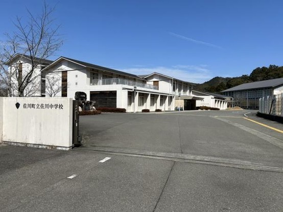 detached 高知県高知市杉井流21-13　マノワール杉井流1階