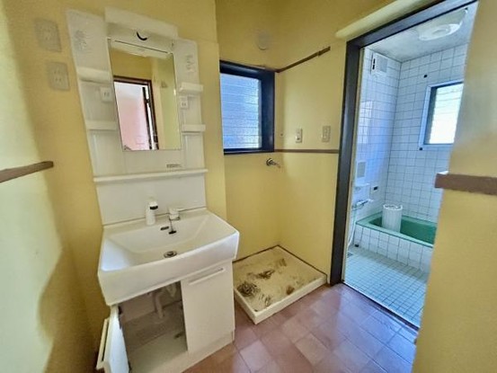 townhouse 高知県高知市杉井流21-13　マノワール杉井流1階