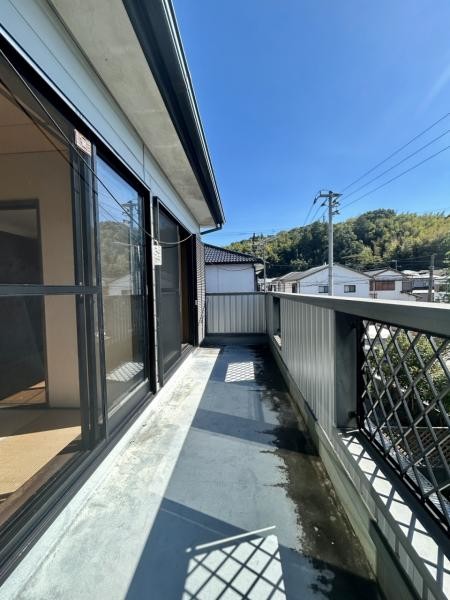 townhouse 高知県高知市杉井流21-13　マノワール杉井流1階