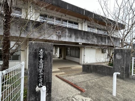 detached 高知県高知市杉井流21-13　マノワール杉井流1階