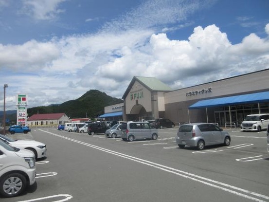detached 愛媛県宇和島市和霊元町３丁目1-1　ヴェルディール和霊101