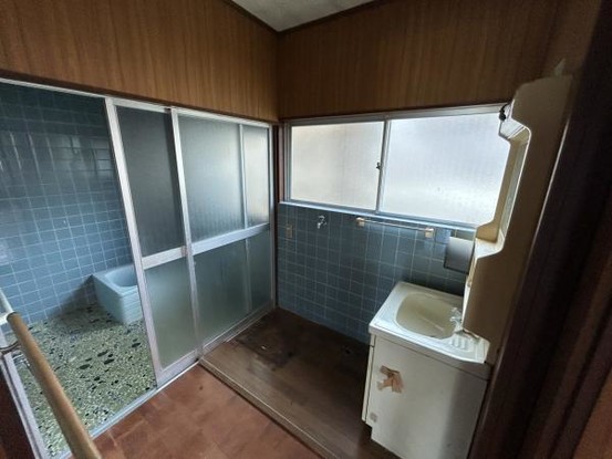 detached 愛媛県宇和島市和霊元町３丁目1-1　ヴェルディール和霊101