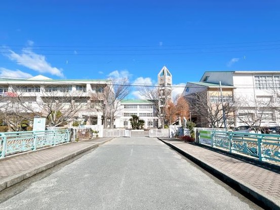 detached 佐賀県佐賀市川副町大字西古賀
地図を見る