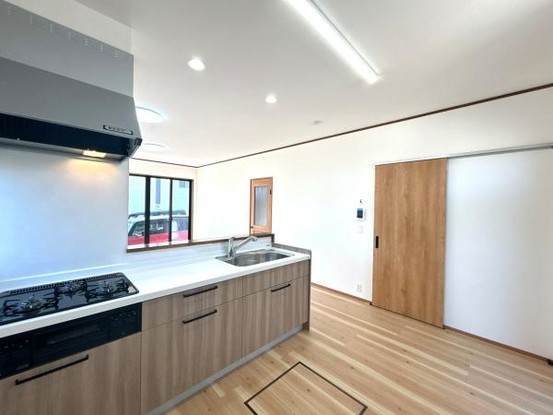 detached 佐賀県佐賀市川副町大字西古賀
地図を見る