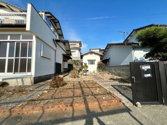 detached 大分県中津市中殿町３丁目1番地1　グリーンパレス中津壱番館1階102号