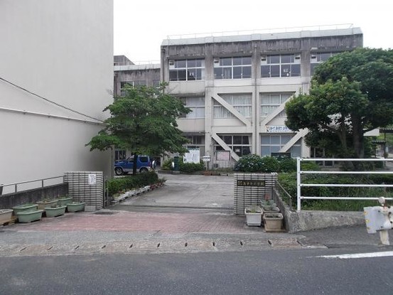 apartment 熊本県熊本市中央区帯山６丁目3番37号 ペアレンツ坂本２－A