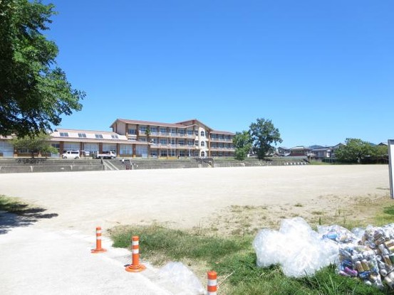 detached 宮崎県東臼杵郡門川町西栄町４丁目
地図を見る