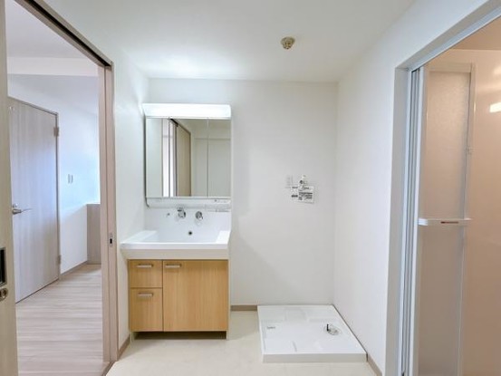 apartment 沖縄県那覇市松尾２丁目
地図を見る