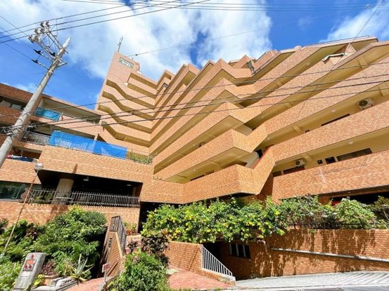 apartment 沖縄県那覇市松尾２丁目
地図を見る