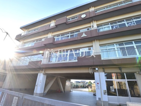 apartment 埼玉県新座市新堀３丁目
地図を見る