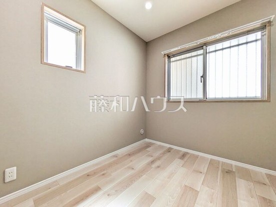 apartment 東京都日野市三沢３丁目
地図を見る