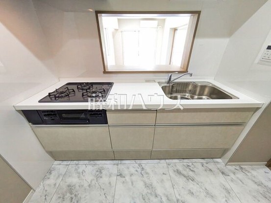 apartment 東京都日野市三沢３丁目
地図を見る