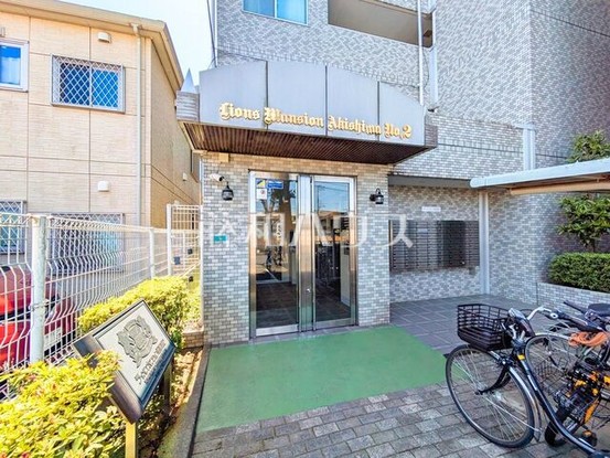 apartment 東京都昭島市大神町３丁目
地図を見る