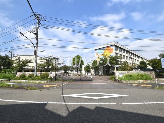 apartment 東京都多摩市永山１丁目
地図を見る