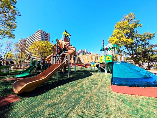 apartment 東京都多摩市落合５丁目
地図を見る