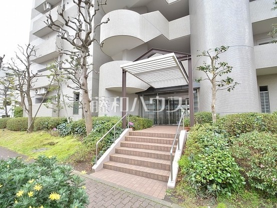 apartment 東京都多摩市落合５丁目
地図を見る