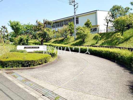 apartment 東京都多摩市貝取１丁目
地図を見る