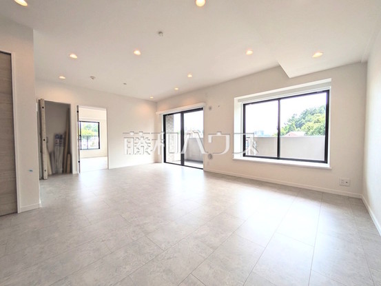 apartment 東京都多摩市貝取１丁目
地図を見る