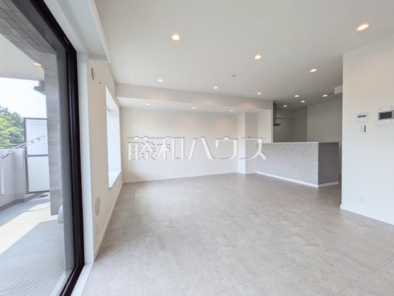 apartment 東京都多摩市貝取１丁目
地図を見る