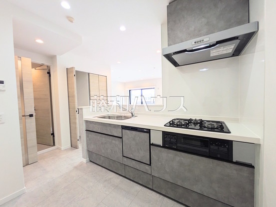 apartment 東京都多摩市貝取１丁目
地図を見る