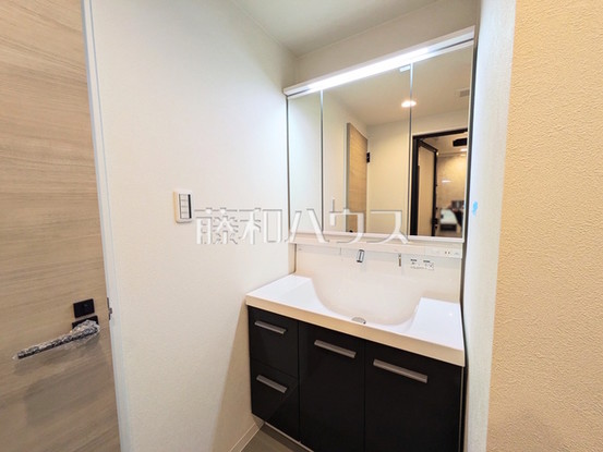 apartment 東京都多摩市貝取１丁目
地図を見る