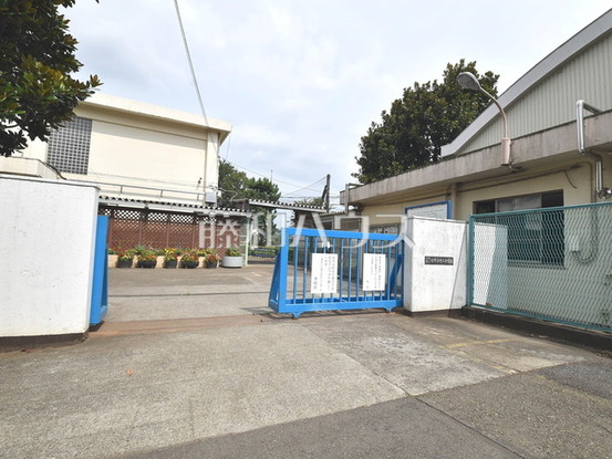 detached 東京都小平市小川西町５丁目
地図を見る