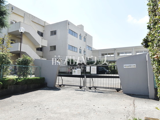 apartment 東京都日野市多摩平１丁目
地図を見る