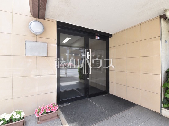 apartment 東京都東村山市栄町１丁目
地図を見る