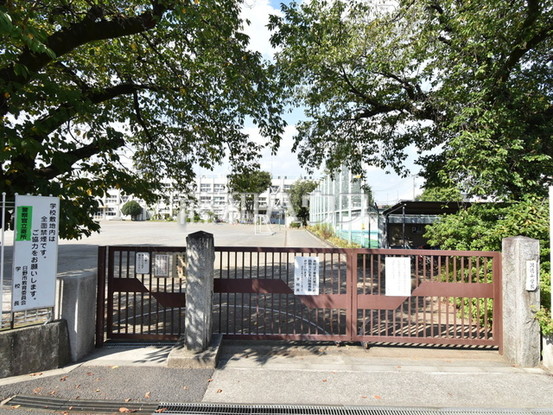 apartment 東京都日野市三沢３丁目
地図を見る